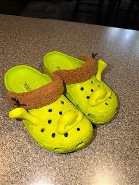 Shrek crocs